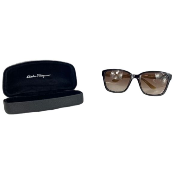 Salvatore Ferragamo Accessories - Luxurious Salvatore Ferragamo Black and Tan Sunglasses